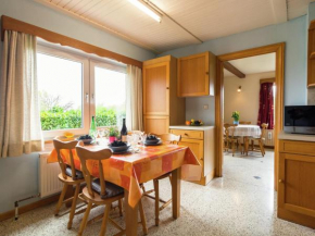 Гостиница Quaint Cottage in Chiny with Private Garden  Шини